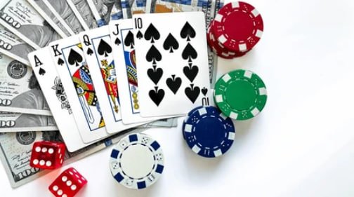 Premium casino style gaming table viewed on a mobile entertainment page